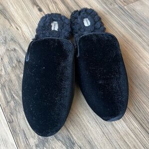 Birdies Black Velvet Slippers with Fuzzy Lining